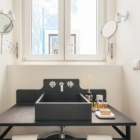 Almaria - Ex Libris | Chiado Apartamento *